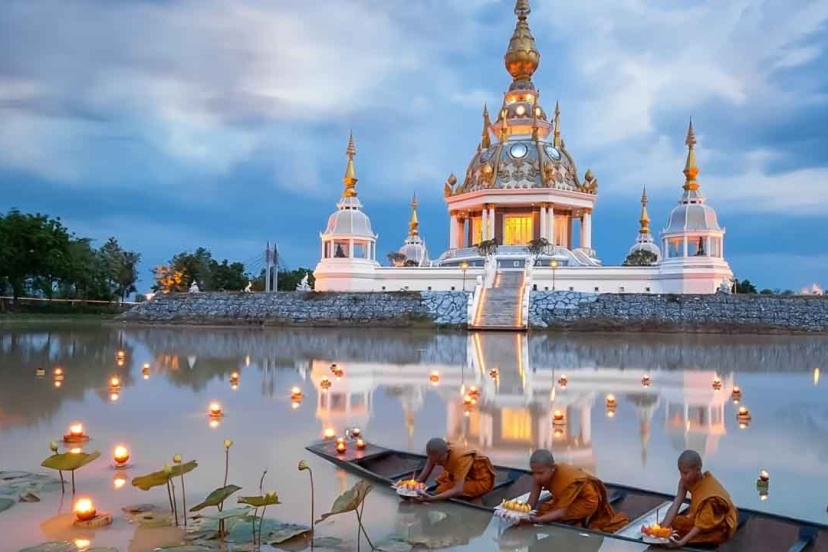 The Perfume Pagoda